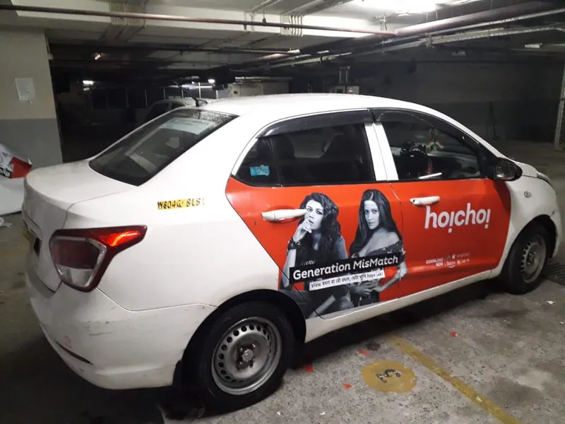 Hoichoi-wrapped cab in Kolkata
